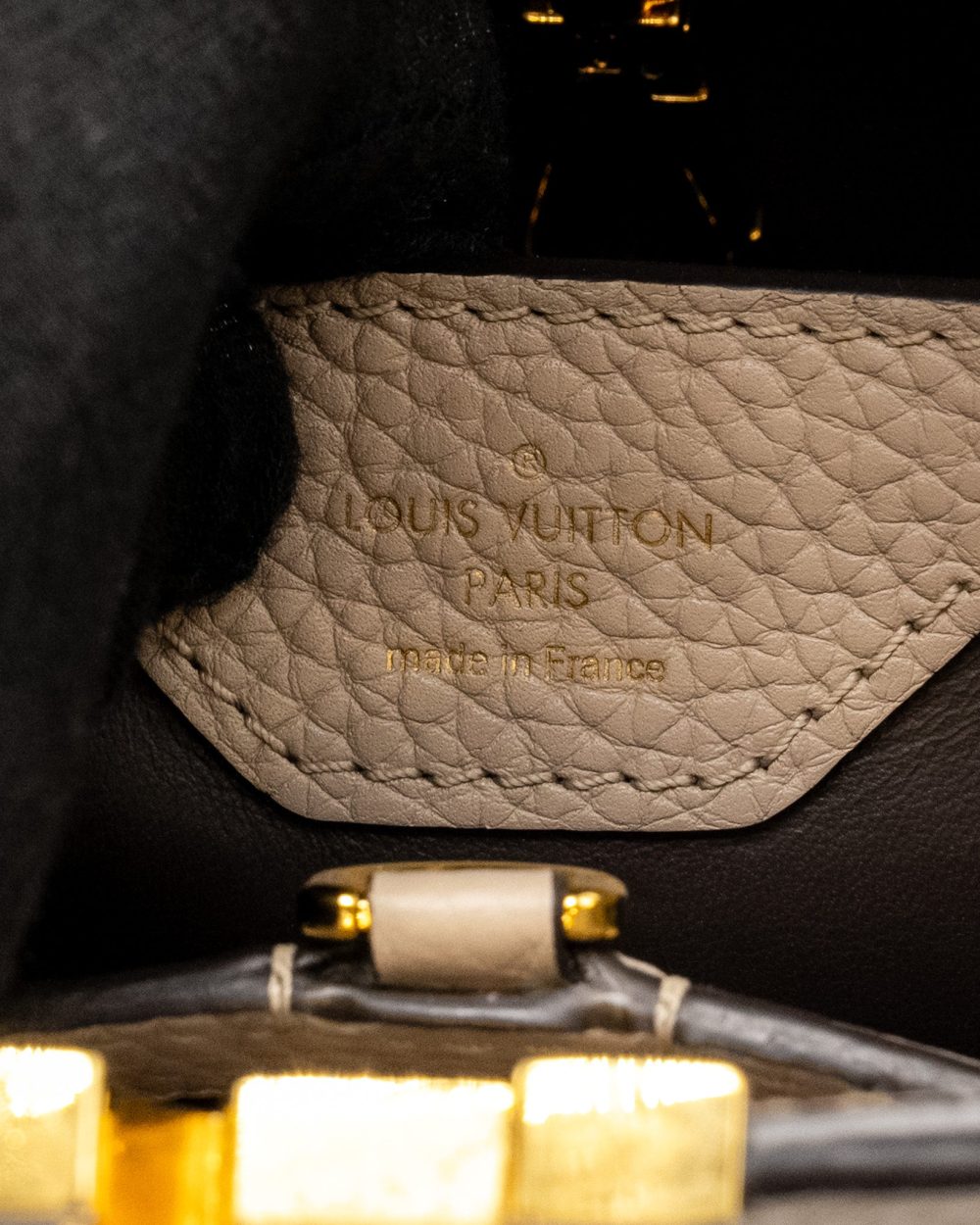 AAA Replica Louis Vuitton LV CAPUCINES BB TAURILLON LIGHT GREY GHW