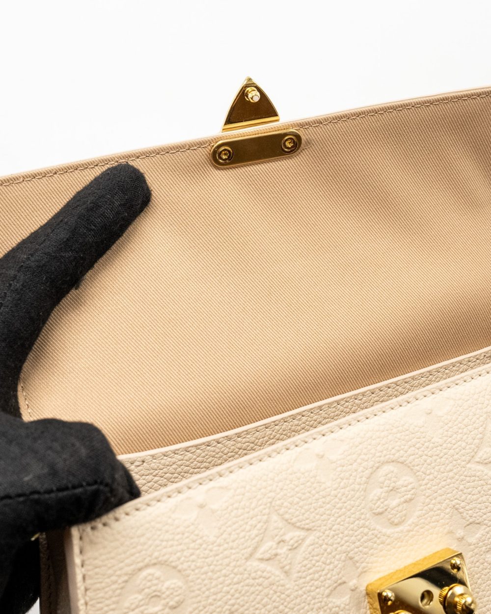 AAA Replica Louis Vuitton LV WALLET ON CHAIN MÉTIS MONOGRAM EMPREINTE CREAM GHW