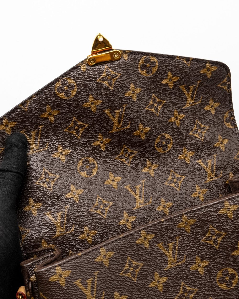 AAA Replica Louis Vuitton LV POCHETTE METIS MONOGRAM CANVAS GHW