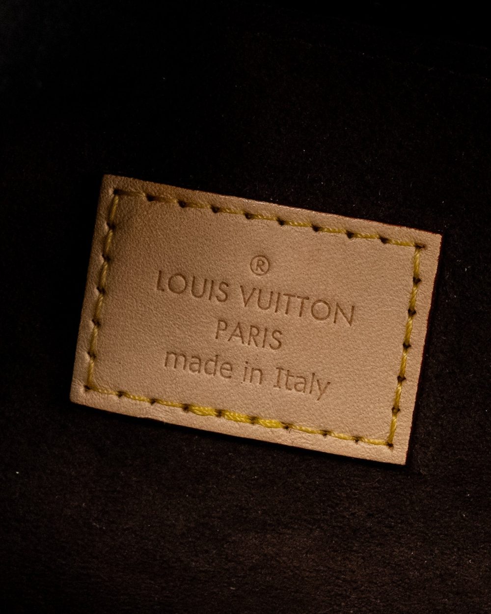 AAA Replica Louis Vuitton LV POCHETTE METIS MONOGRAM CANVAS GHW