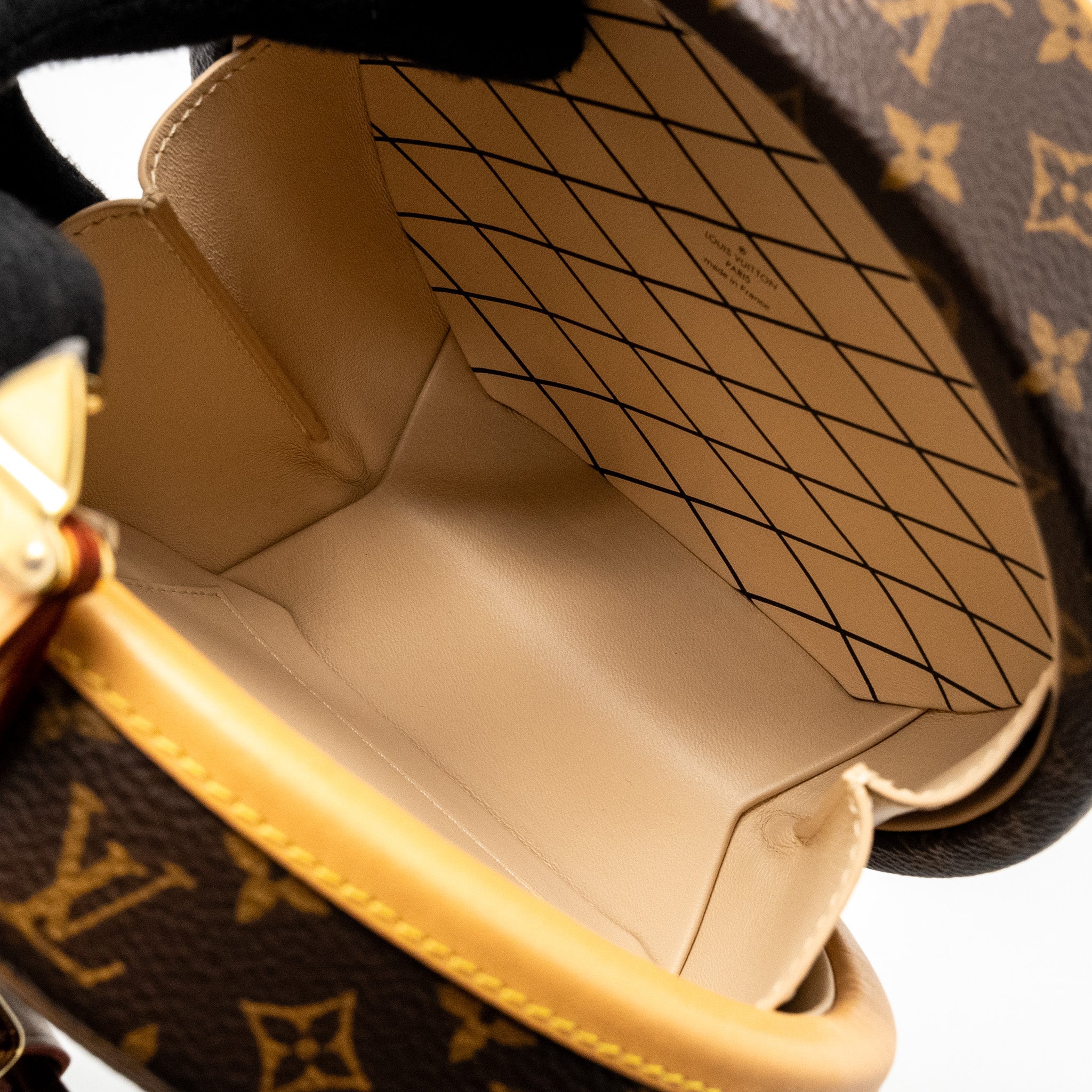 AAA Replica Louis Vuitton LV PETITE BOITE CHAPEAU MONOGRAM CANVAS GHW