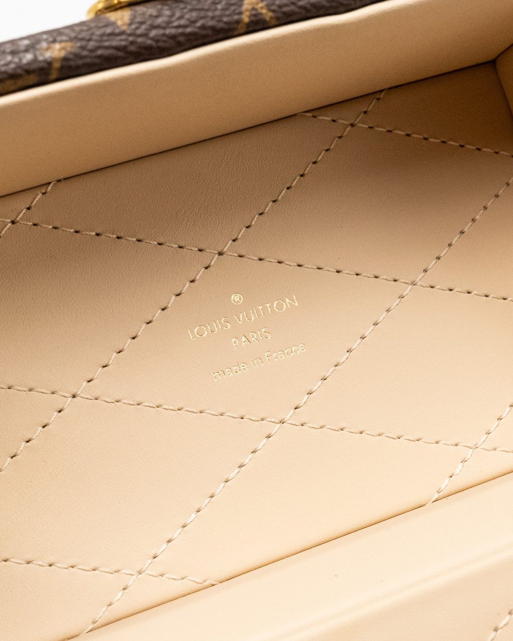 AAA Replica Louis Vuitton LV CAMERA BOX TRUNK MONOGRAM CANVAS/LEATHER GHW