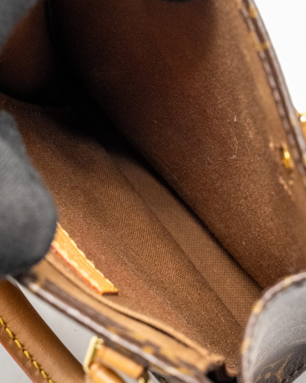 AAA Replica Louis Vuitton LV PETIT SAC PLAT MONOGRAM CANVAS GHW