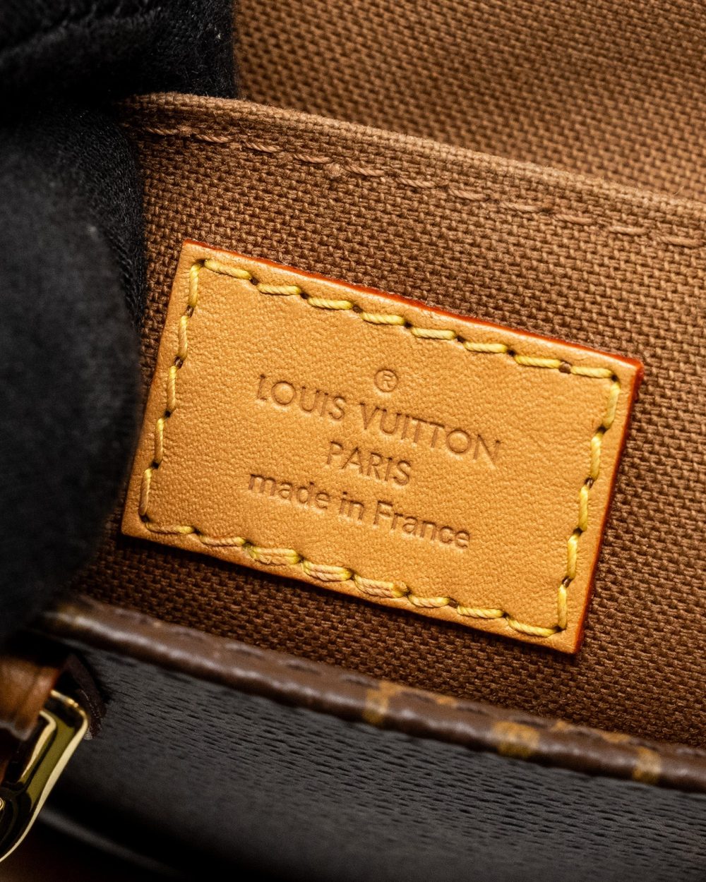 AAA Replica Louis Vuitton LV PETIT SAC PLAT MONOGRAM CANVAS GHW
