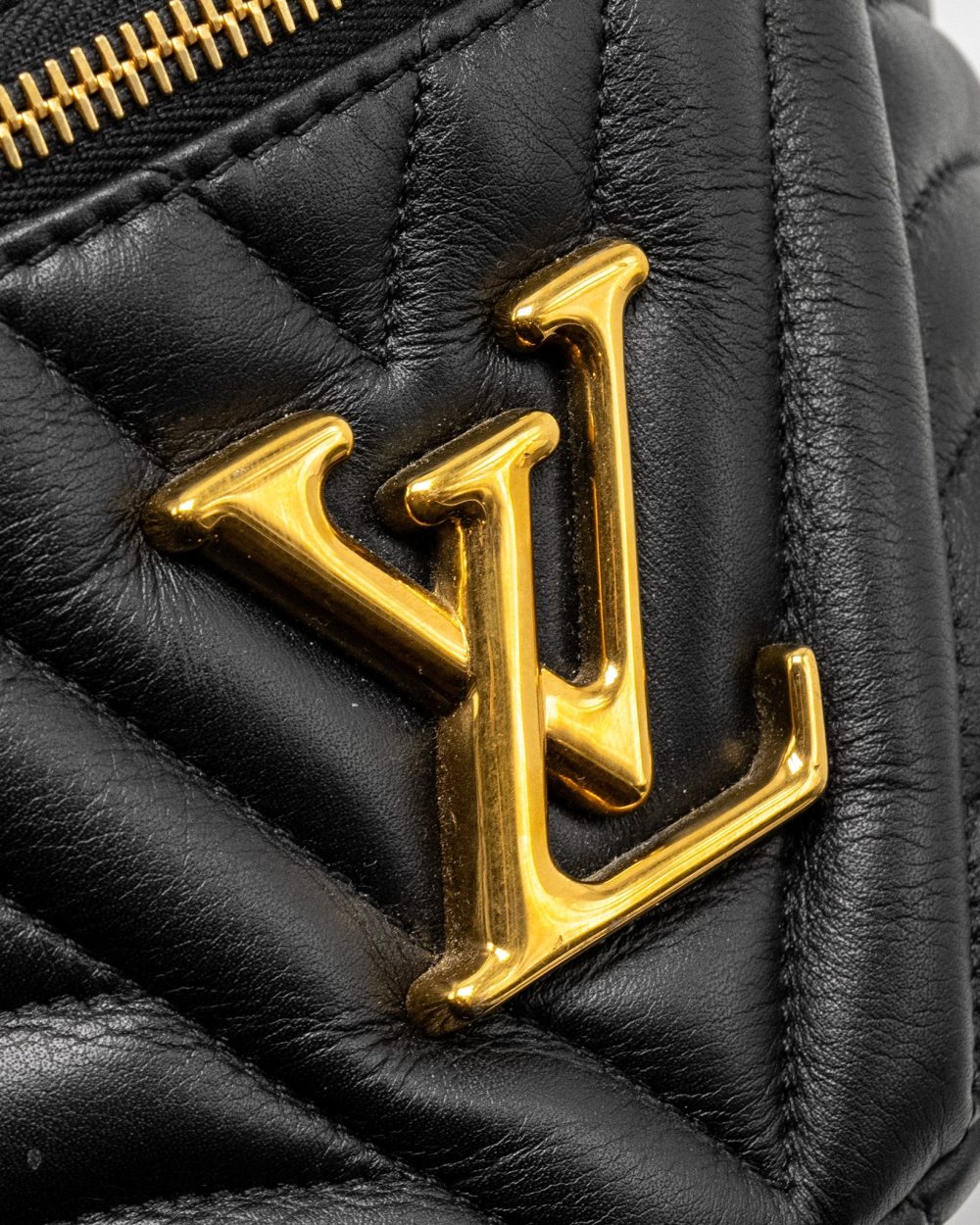 AAA Replica Louis Vuitton LV NEW WAVE BUMBAG CALFSKIN BLACK GHW