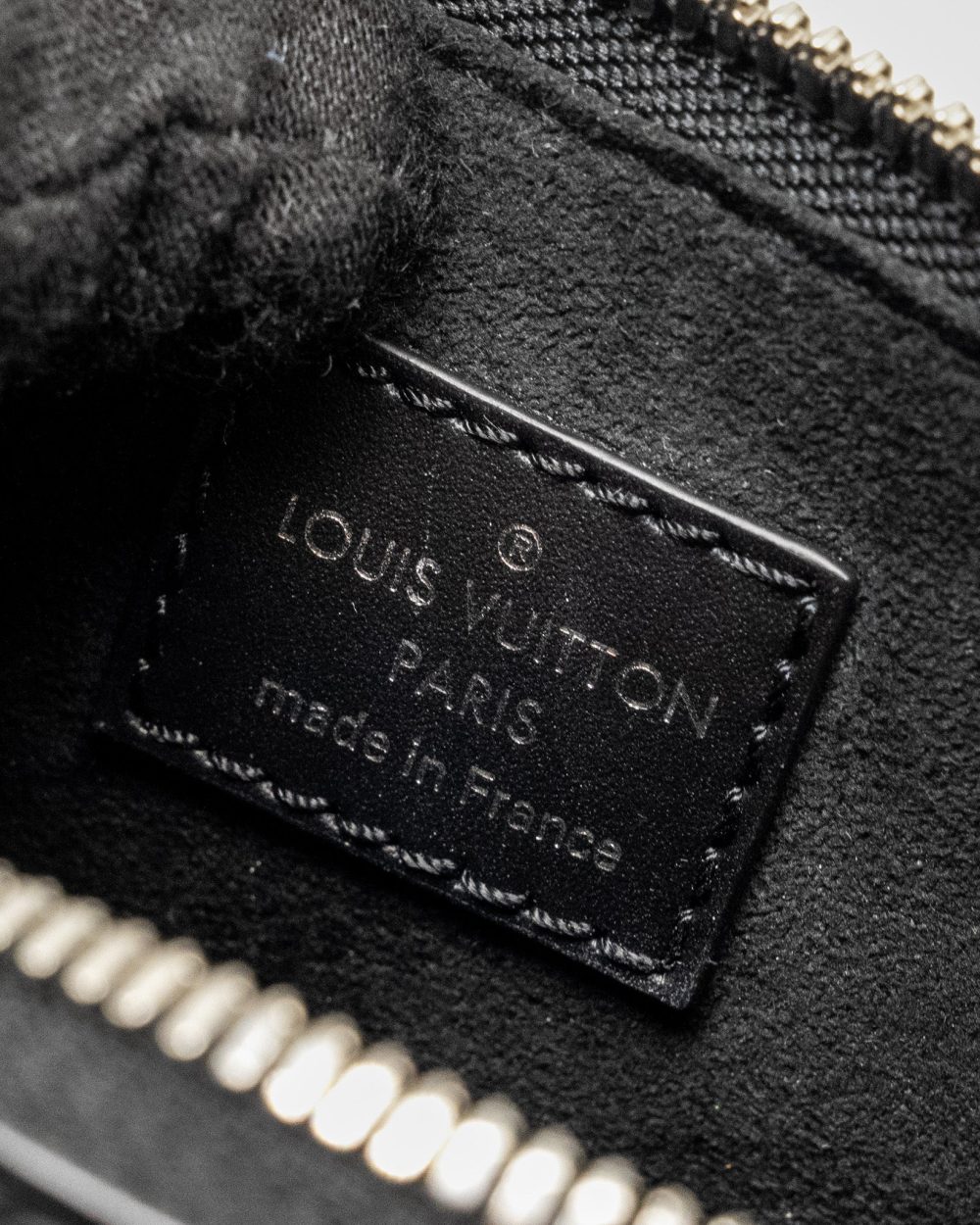AAA Replica Louis Vuitton LV ALMA NANO EPI BLACK SHW