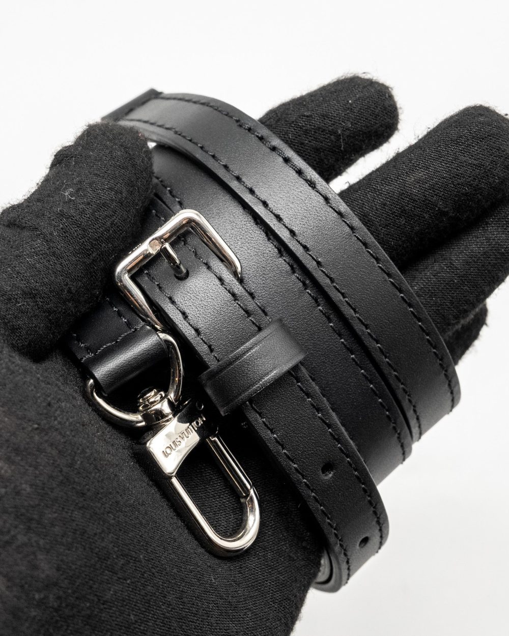AAA Replica Louis Vuitton LV ALMA NANO EPI BLACK SHW