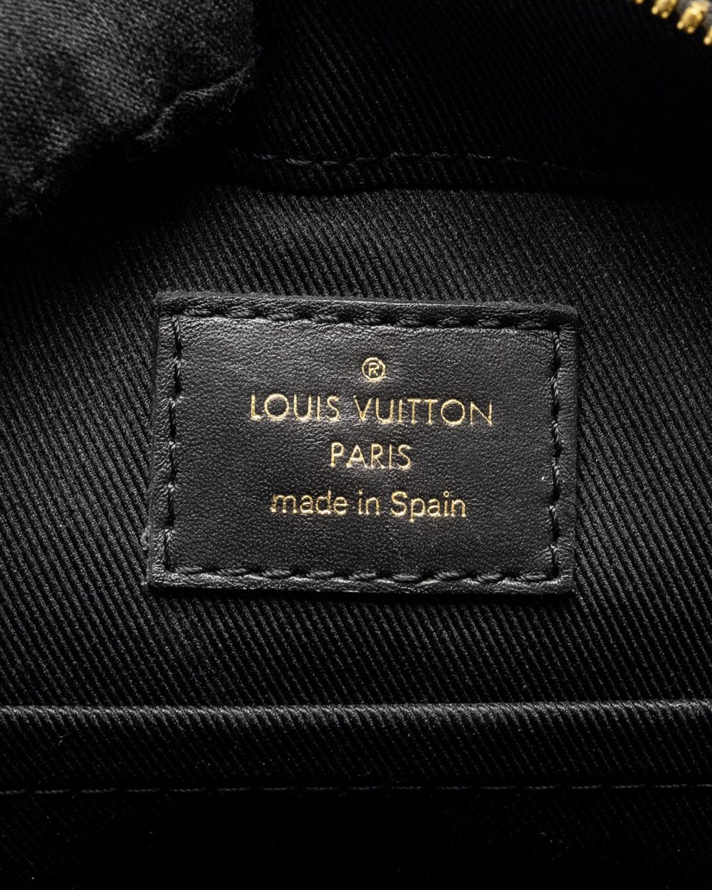 AAA Replica Louis Vuitton LV SAINTONGE CROSSBODY BAG MONOGRAM CANVAS GHW